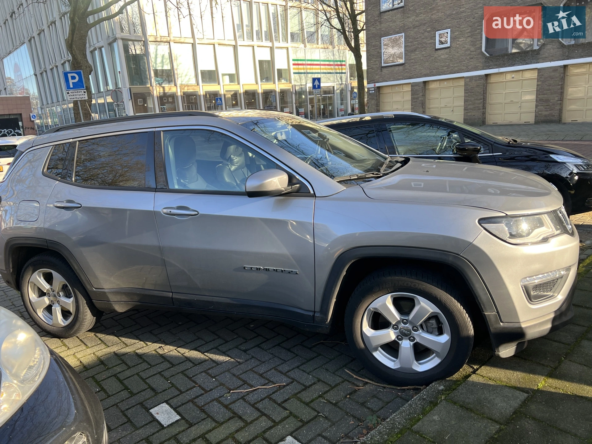 2019 Jeep Compass - мініатюра 2