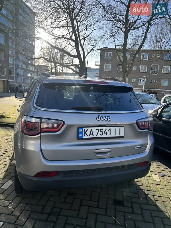 Jeep Compass 2019 VIN 3C4NJCBB8KT851097 фото оголошення 4 з 50