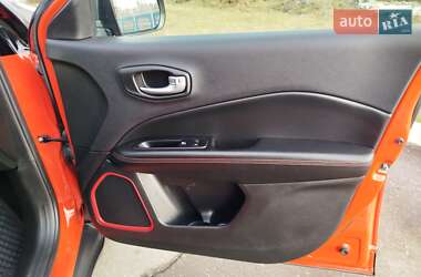 Внедорожник / Кроссовер Jeep Compass 2019 в 