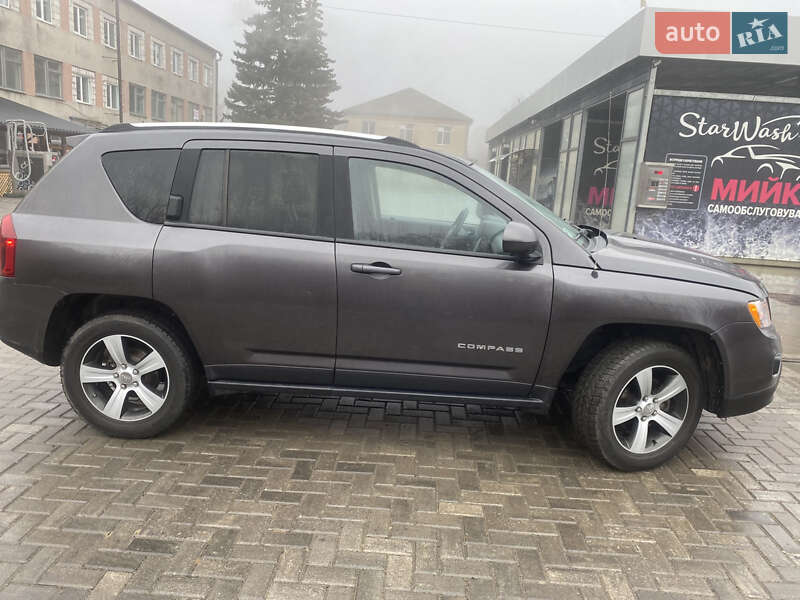 Внедорожник / Кроссовер Jeep Compass 2016 в Киеве