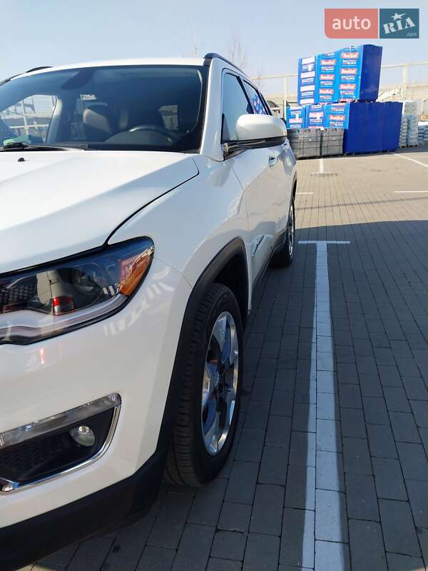 Внедорожник / Кроссовер Jeep Compass 2018 в Киеве фото 12 Внедорожник / Кроссовер Jeep Compass 2018 в Киеве