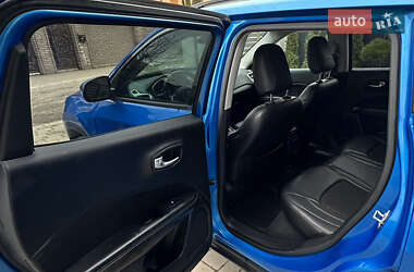 Внедорожник / Кроссовер Jeep Compass 2017 в 