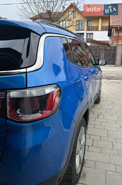 Внедорожник / Кроссовер Jeep Compass 2017 в 