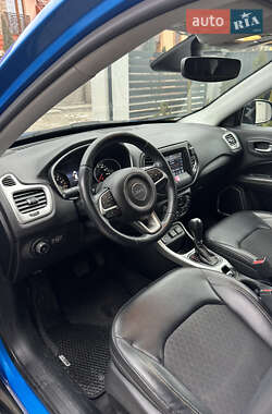Внедорожник / Кроссовер Jeep Compass 2017 в 