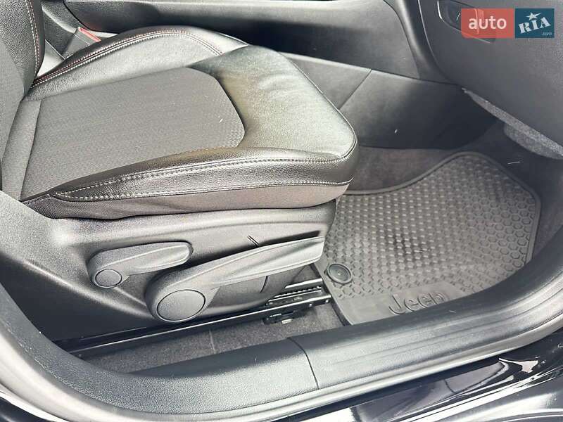 Позашляховик / Кросовер Jeep Compass 2024 в Полтаві фото 24 Позашляховик / Кросовер Jeep Compass 2024 в Полтаві