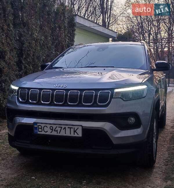 Позашляховик / Кросовер Jeep Compass 2022 в 