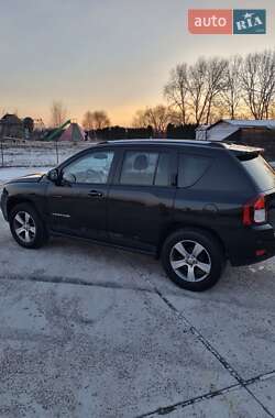 Внедорожник / Кроссовер Jeep Compass 2016 в 