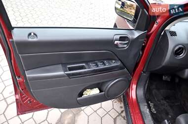 Внедорожник / Кроссовер Jeep Compass 2013 в 
