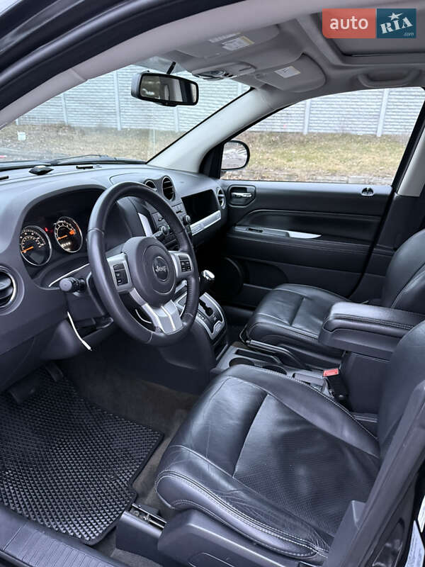 Внедорожник / Кроссовер Jeep Compass 2016 в Чернигове