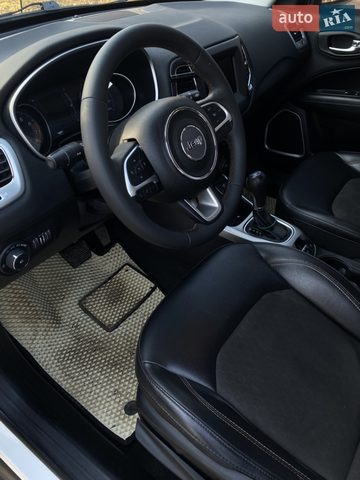 2020 Jeep Compass - мініатюра 17