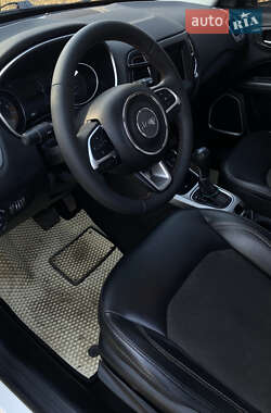 Внедорожник / Кроссовер Jeep Compass 2020 в 