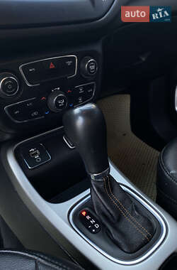 Внедорожник / Кроссовер Jeep Compass 2020 в 
