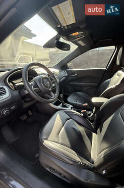 Внедорожник / Кроссовер Jeep Compass 2021 в 