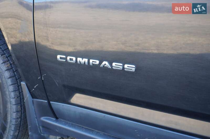Внедорожник / Кроссовер Jeep Compass 2011 в Черновцах