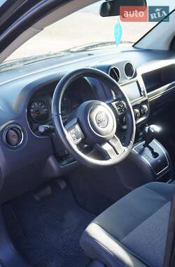 Внедорожник / Кроссовер Jeep Compass 2011 в Черновцах