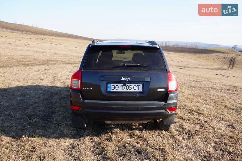 Внедорожник / Кроссовер Jeep Compass 2011 в Черновцах