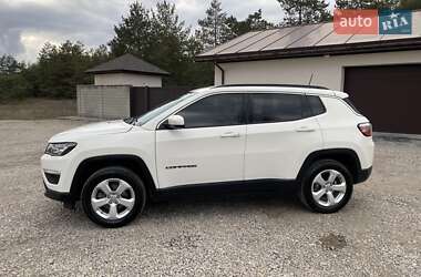 Внедорожник / Кроссовер Jeep Compass 2019 в 