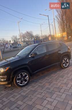 Внедорожник / Кроссовер Jeep Compass 2019 в 