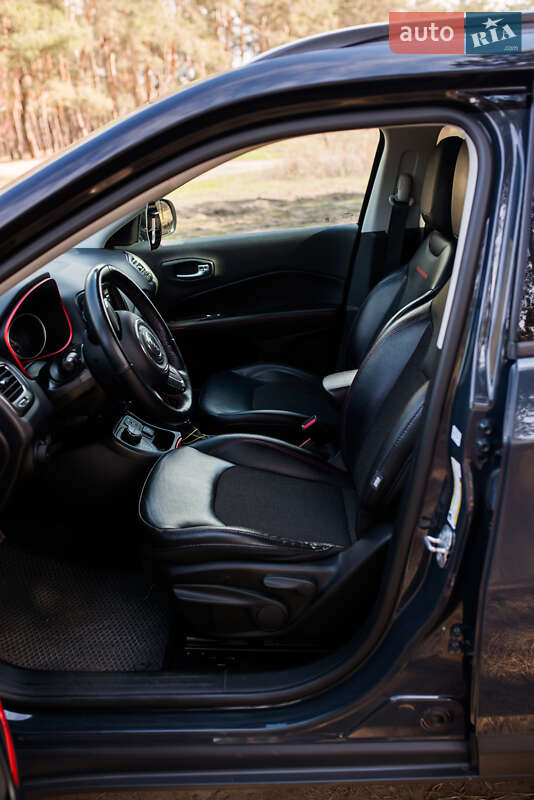 Внедорожник / Кроссовер Jeep Compass 2018 в Днепре фото 18 Внедорожник / Кроссовер Jeep Compass 2018 в Днепре