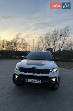 Позашляховик / Кросовер Jeep Compass 2022 в 