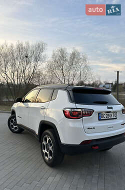 Позашляховик / Кросовер Jeep Compass 2022 в 