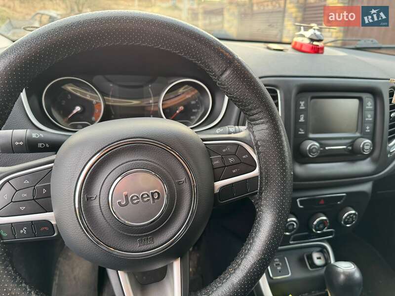Внедорожник / Кроссовер Jeep Compass 2017 в Львове