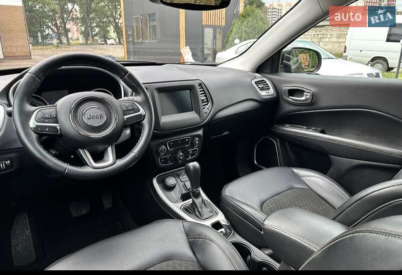 Внедорожник / Кроссовер Jeep Compass 2017 в Львове