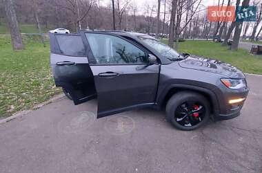 Внедорожник / Кроссовер Jeep Compass 2018 в Киеве