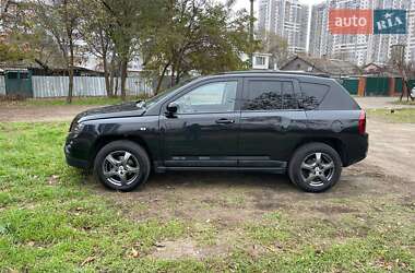Внедорожник / Кроссовер Jeep Compass 2011 в 