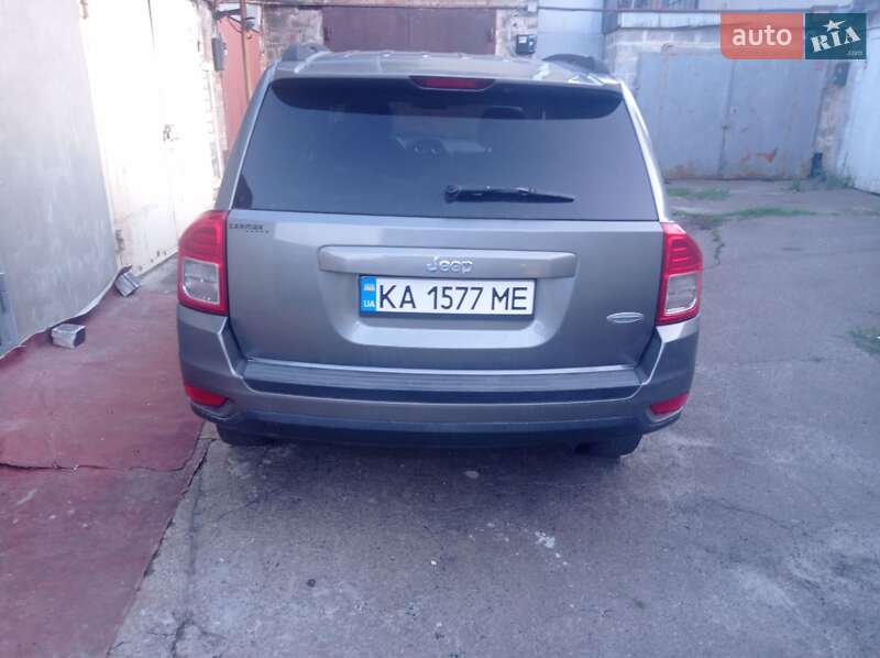 Внедорожник / Кроссовер Jeep Compass 2011 в Киеве