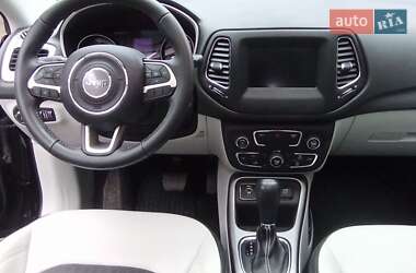 Внедорожник / Кроссовер Jeep Compass 2019 в 