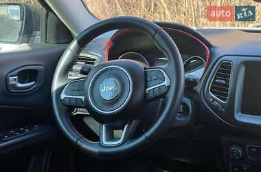 Позашляховик / Кросовер Jeep Compass 2017 в 