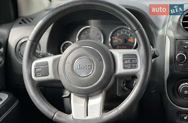 Позашляховик / Кросовер Jeep Compass 2016 в 