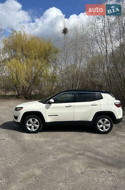 Внедорожник / Кроссовер Jeep Compass 2017 в 