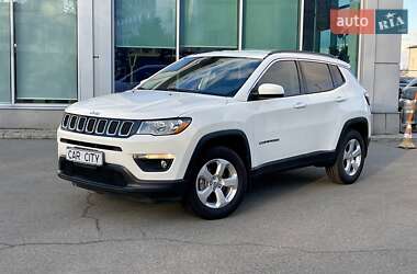 Внедорожник / Кроссовер Jeep Compass 2017 в 