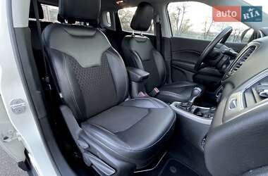 Внедорожник / Кроссовер Jeep Compass 2017 в 