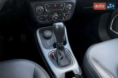 Внедорожник / Кроссовер Jeep Compass 2017 в 