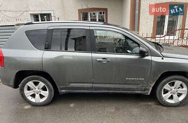 Внедорожник / Кроссовер Jeep Compass 2011 в 