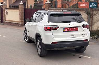 Позашляховик / Кросовер Jeep Compass 2019 в 