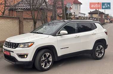 Позашляховик / Кросовер Jeep Compass 2019 в 