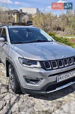 Внедорожник / Кроссовер Jeep Compass 2019 в 