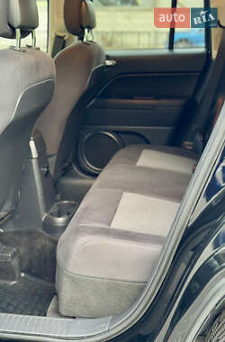 Внедорожник / Кроссовер Jeep Compass 2014 в 