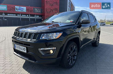 Внедорожник / Кроссовер Jeep Compass 2020 в 