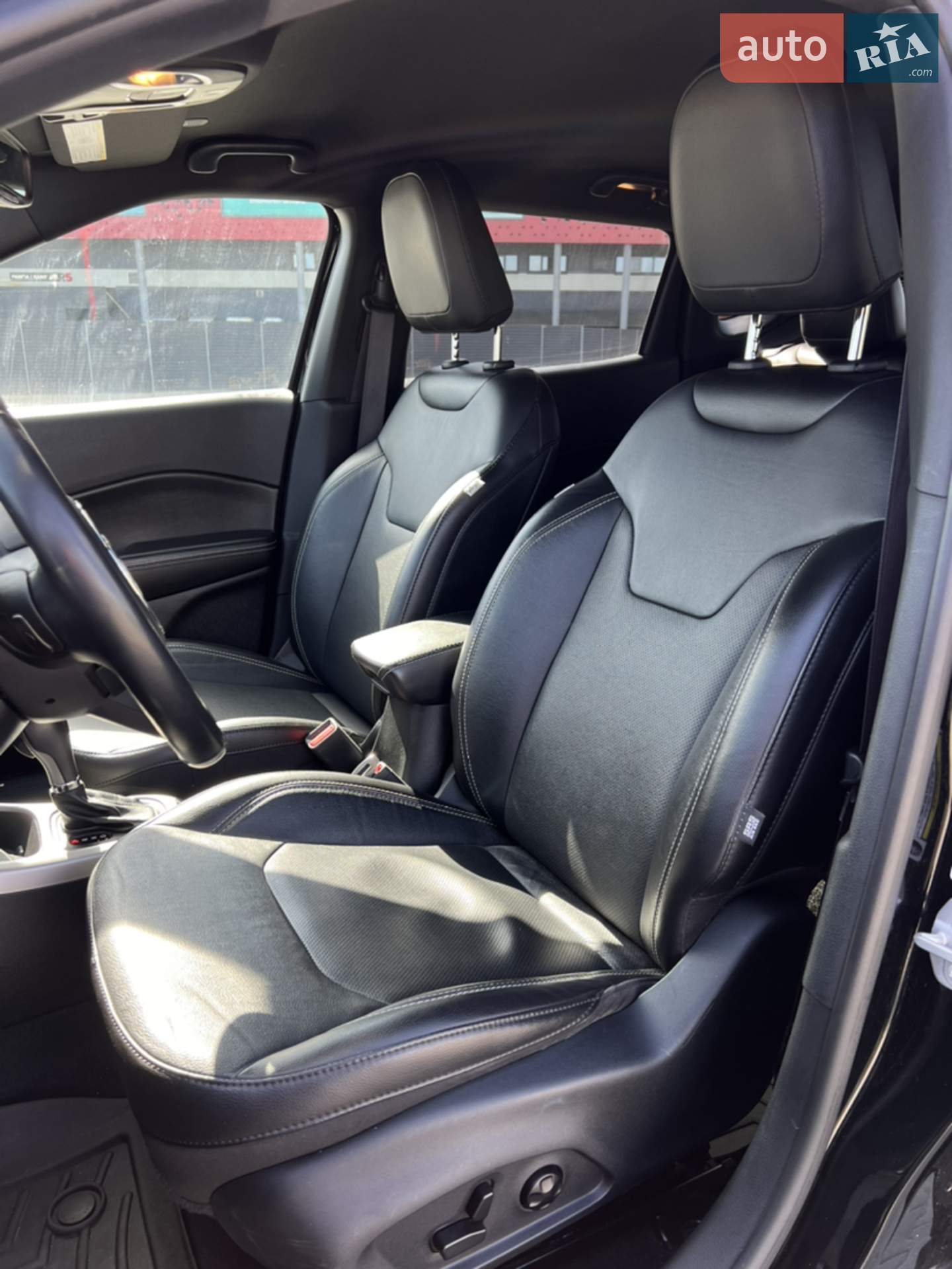 2020 Jeep Compass - мініатюра 18