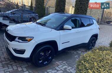Внедорожник / Кроссовер Jeep Compass 2018 в 