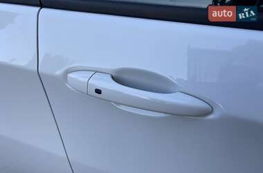 Внедорожник / Кроссовер Jeep Compass 2018 в 