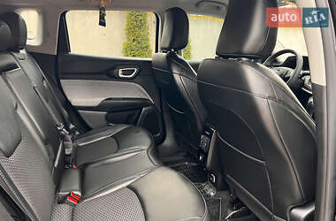 Внедорожник / Кроссовер Jeep Compass 2022 в 