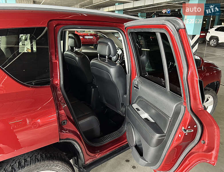 Внедорожник / Кроссовер Jeep Compass 2016 в Киеве