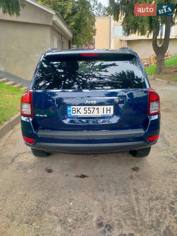 Внедорожник / Кроссовер Jeep Compass 2013 в Ровно