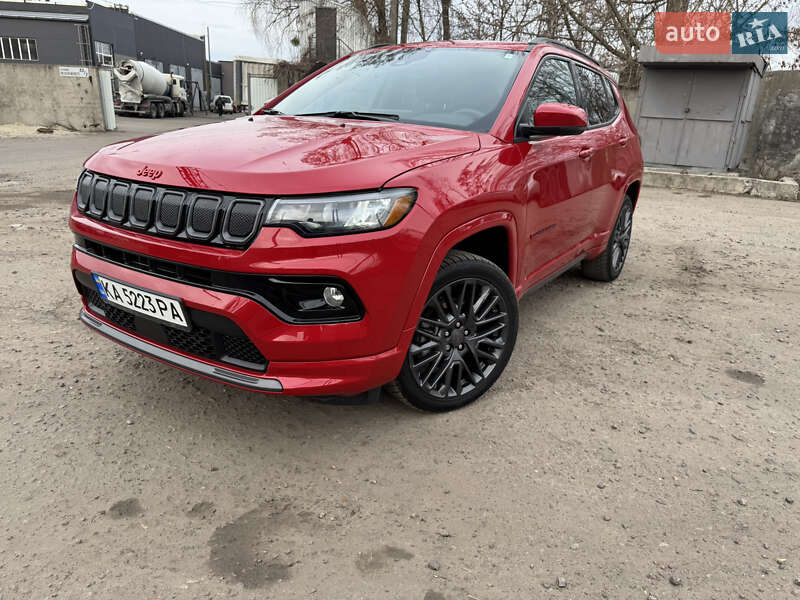 Внедорожник / Кроссовер Jeep Compass 2022 в 